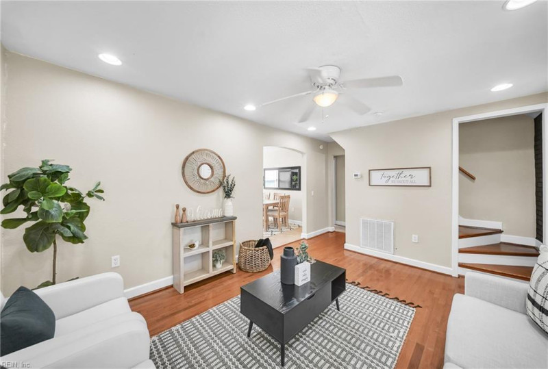 Photo 8 of 33 residential for sale in Norfolk virginia