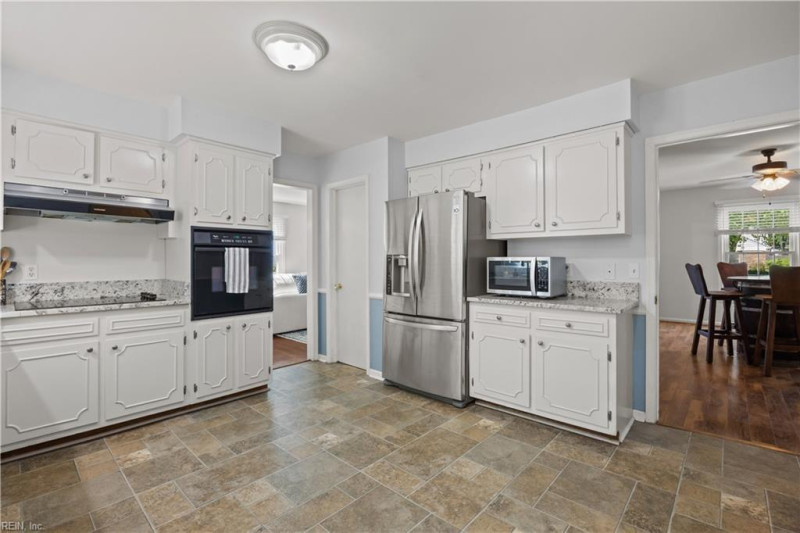 Photo 12 of 41 residential for sale in Newport News virginia