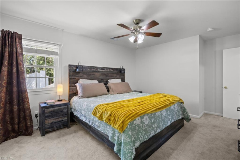 Photo 19 of 41 residential for sale in Newport News virginia