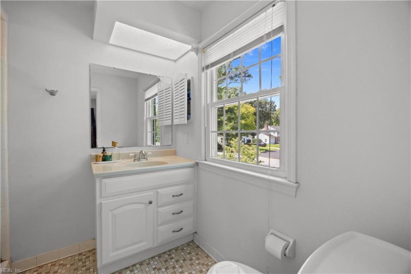 Photo 21 of 41 residential for sale in Newport News virginia