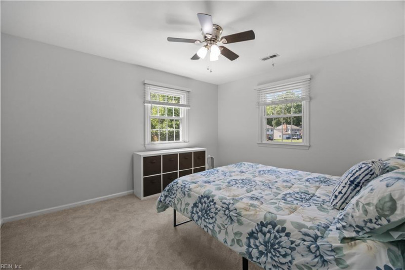 Photo 25 of 41 residential for sale in Newport News virginia