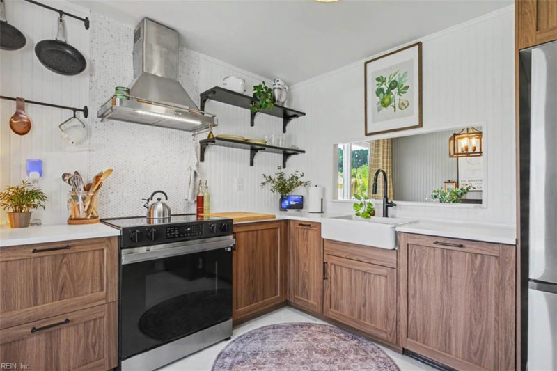 Photo 11 of 40 residential for sale in Virginia Beach virginia