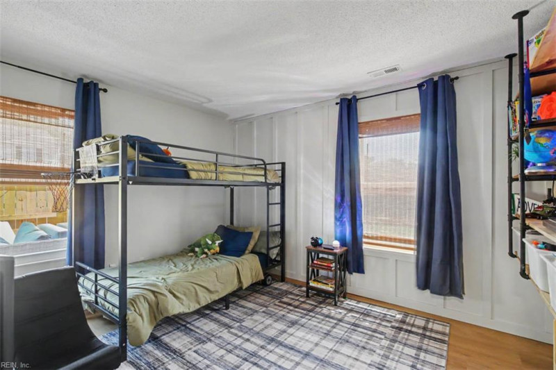 Photo 17 of 40 residential for sale in Virginia Beach virginia