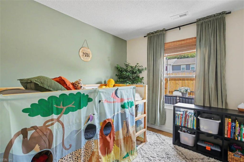 Photo 19 of 40 residential for sale in Virginia Beach virginia