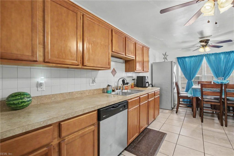 Photo 10 of 25 residential for sale in Norfolk virginia