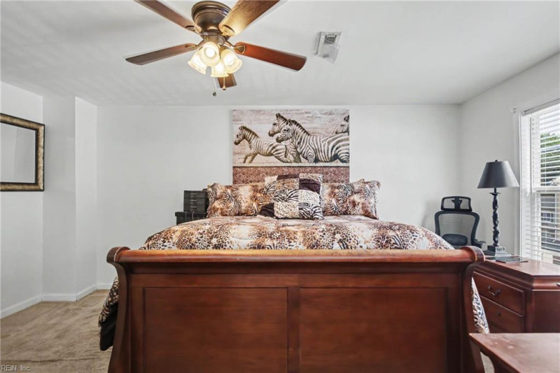 Photo 18 of 25 residential for sale in Norfolk virginia
