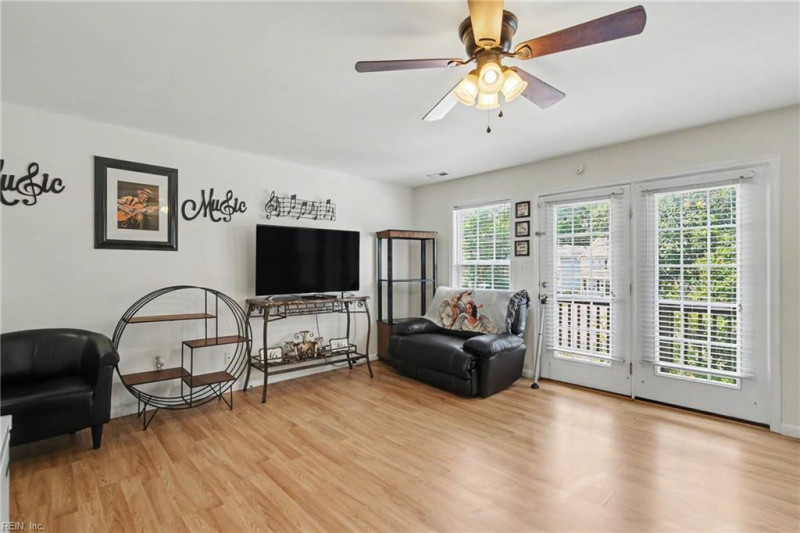 Photo 7 of 25 residential for sale in Norfolk virginia