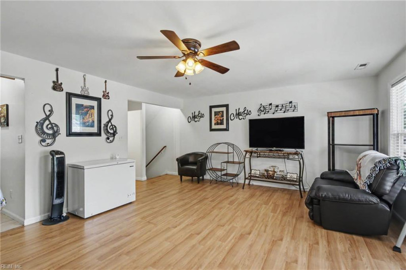 Photo 9 of 25 residential for sale in Norfolk virginia
