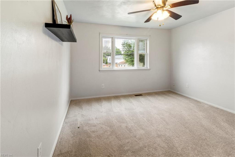 Photo 23 of 48 residential for sale in Virginia Beach virginia