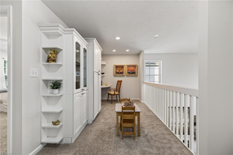 Photo 14 of 36 residential for sale in Chesapeake virginia
