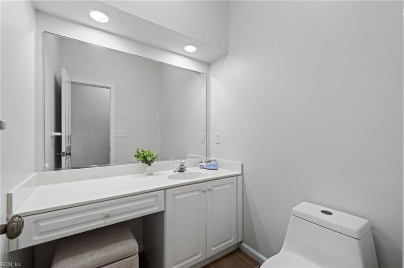 Photo 21 of 36 residential for sale in Chesapeake virginia