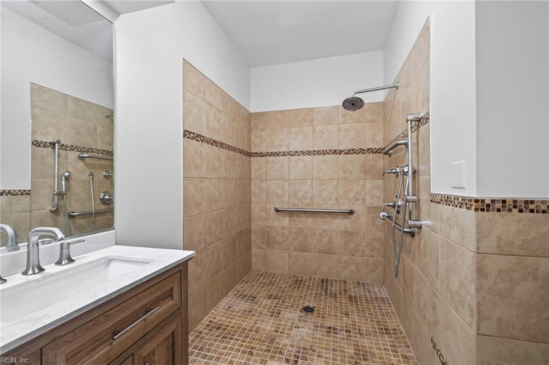 Photo 23 of 36 residential for sale in Chesapeake virginia