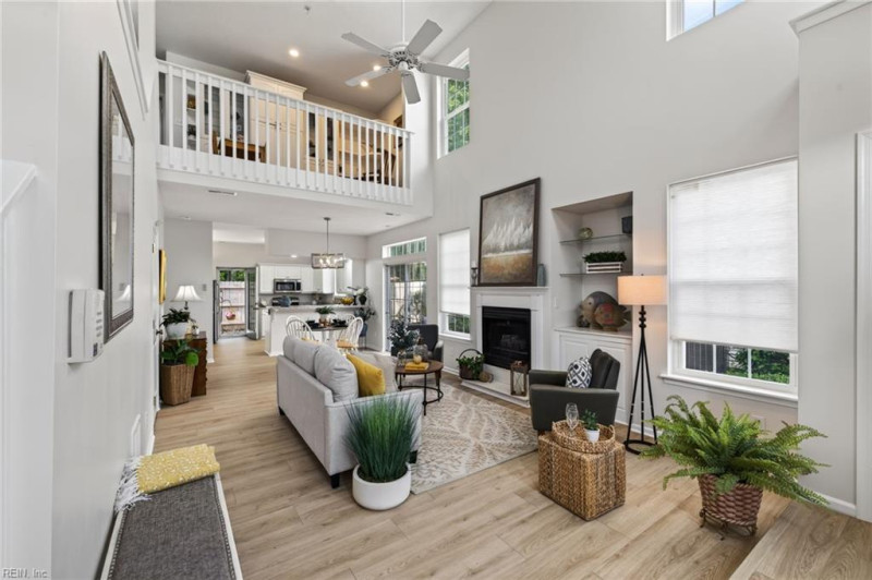 Photo 7 of 36 residential for sale in Chesapeake virginia