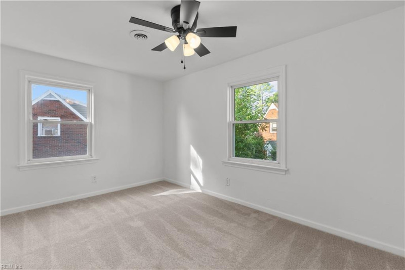 Photo 25 of 44 residential for sale in Norfolk virginia