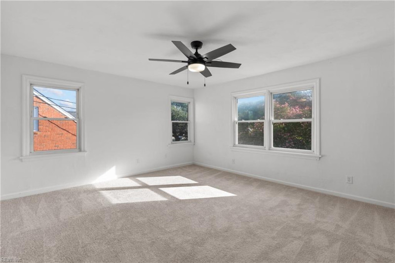 Photo 31 of 44 residential for sale in Norfolk virginia