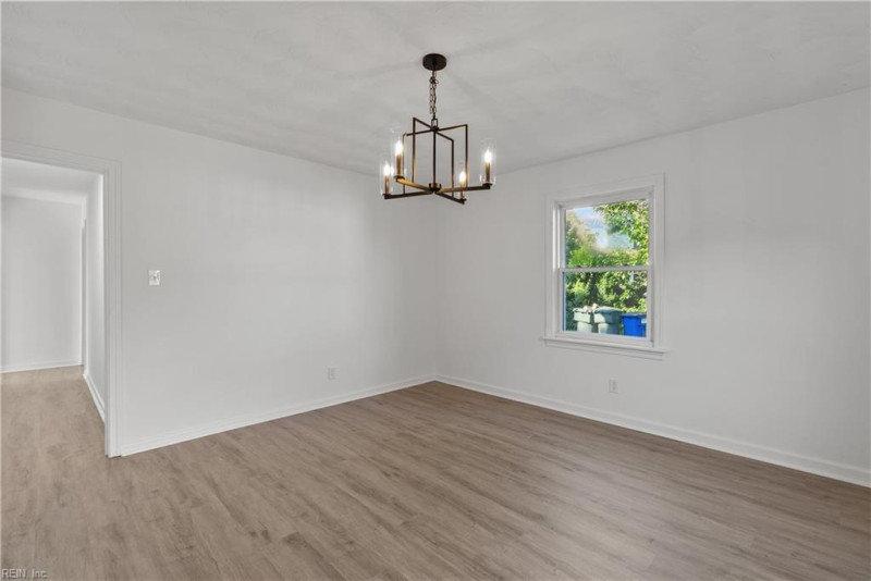 Photo 9 of 44 residential for sale in Norfolk virginia