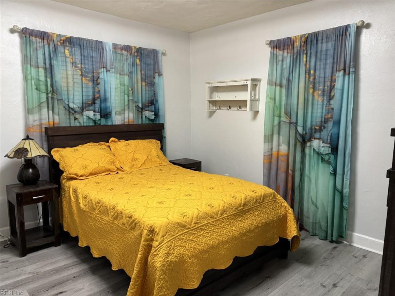 Photo 14 of 46 residential for sale in Portsmouth virginia