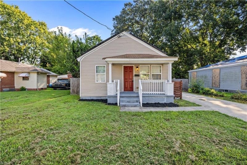 Photo 1 of 25 residential for sale in Portsmouth virginia