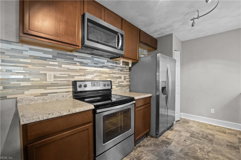 Photo 10 of 25 residential for sale in Portsmouth virginia
