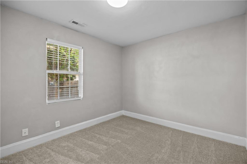 Photo 20 of 25 residential for sale in Portsmouth virginia