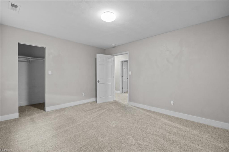 Photo 21 of 25 residential for sale in Portsmouth virginia