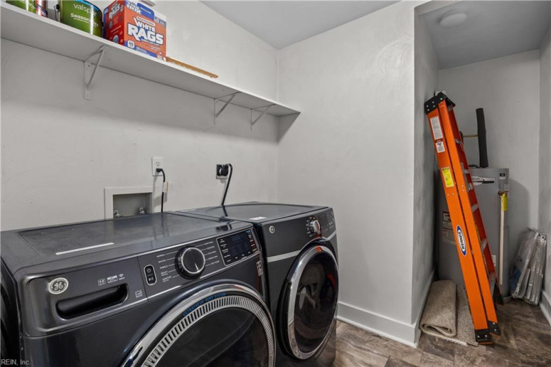 Photo 23 of 25 residential for sale in Portsmouth virginia