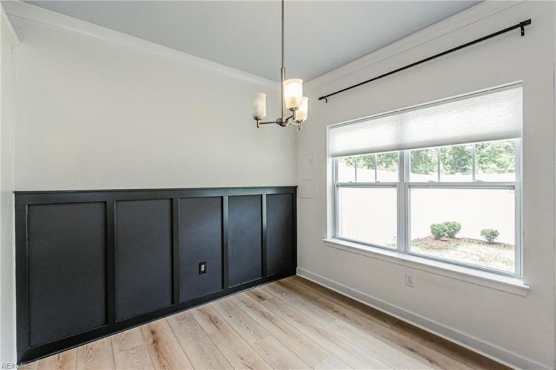 Photo 11 of 45 residential for sale in Virginia Beach virginia