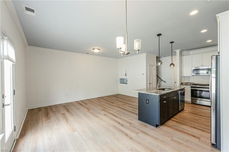 Photo 12 of 45 residential for sale in Virginia Beach virginia