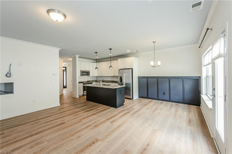 Photo 13 of 45 residential for sale in Virginia Beach virginia
