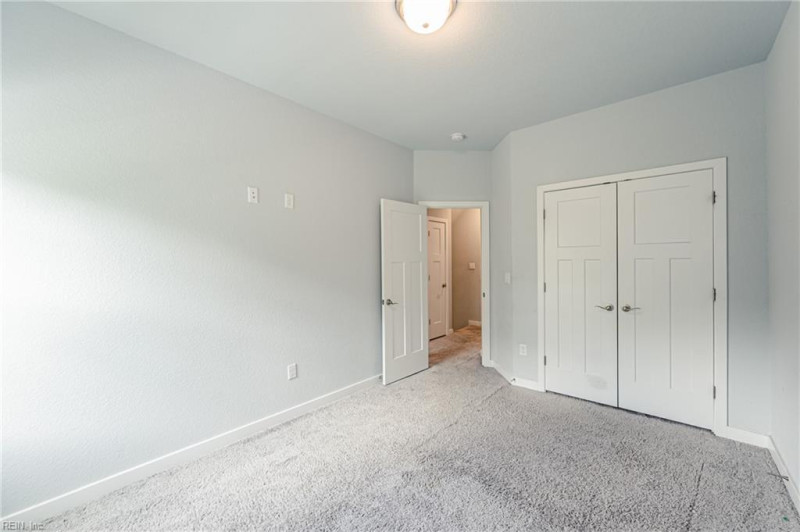 Photo 35 of 45 residential for sale in Virginia Beach virginia