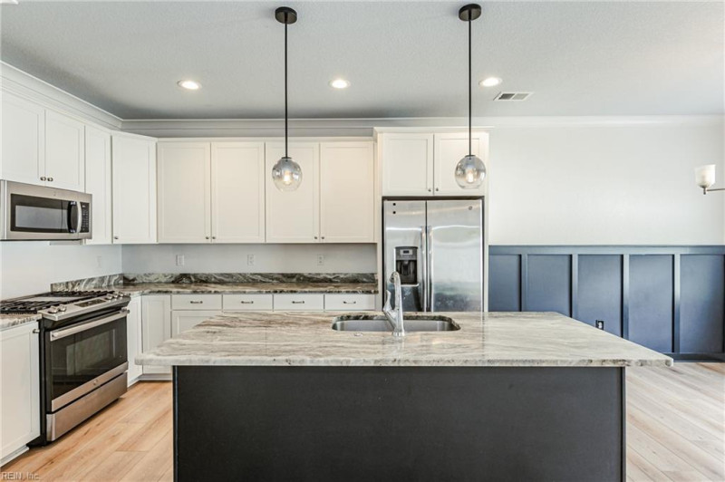 Photo 9 of 45 residential for sale in Virginia Beach virginia