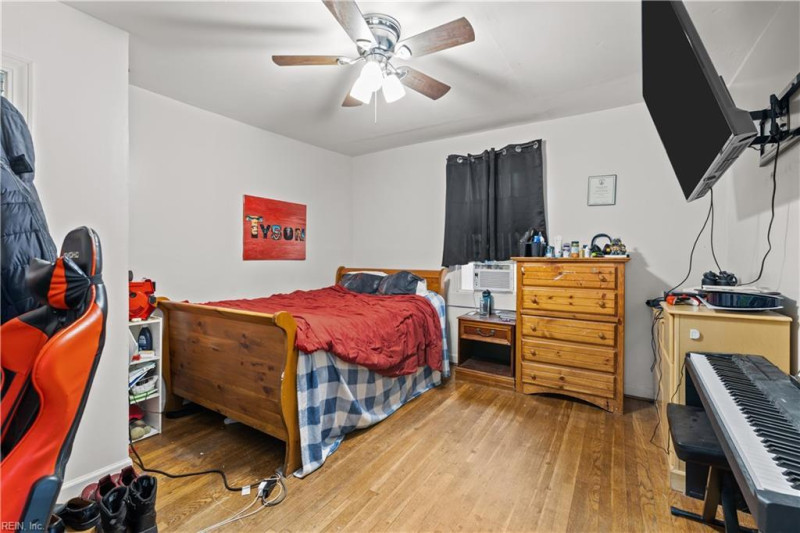 Photo 17 of 35 residential for sale in Franklin virginia