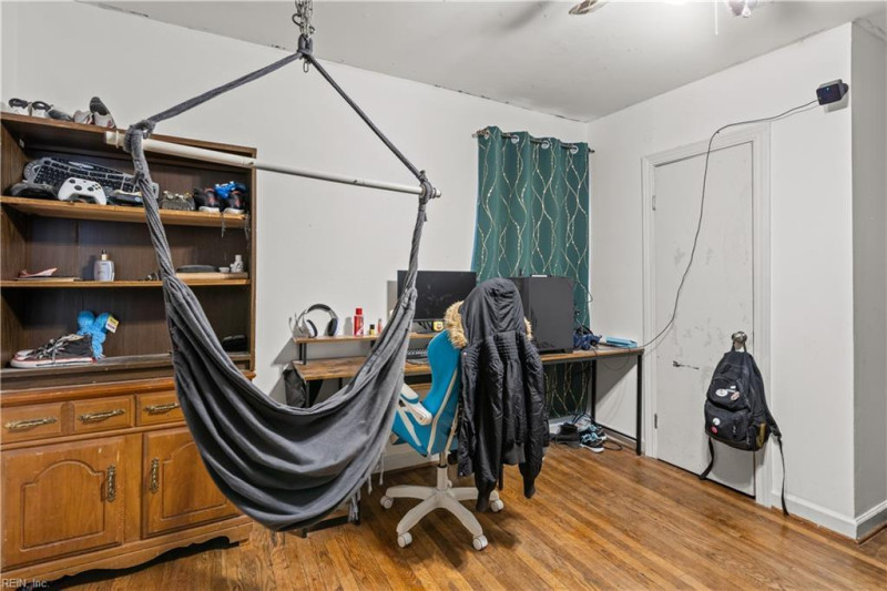 Photo 20 of 35 residential for sale in Franklin virginia