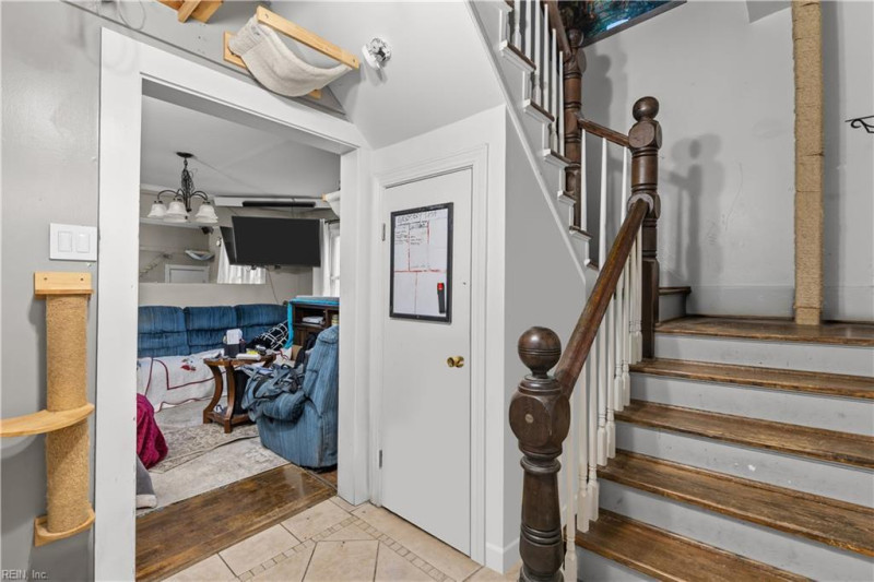 Photo 4 of 35 residential for sale in Franklin virginia