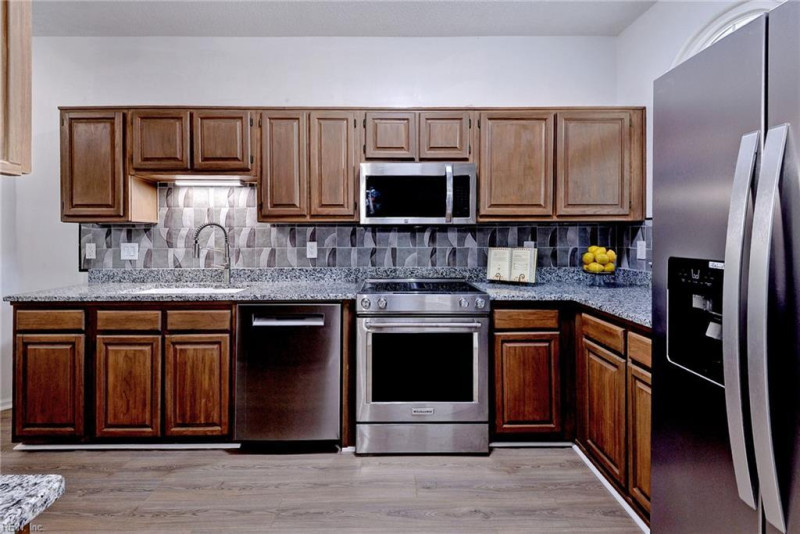 Photo 11 of 43 residential for sale in Newport News virginia