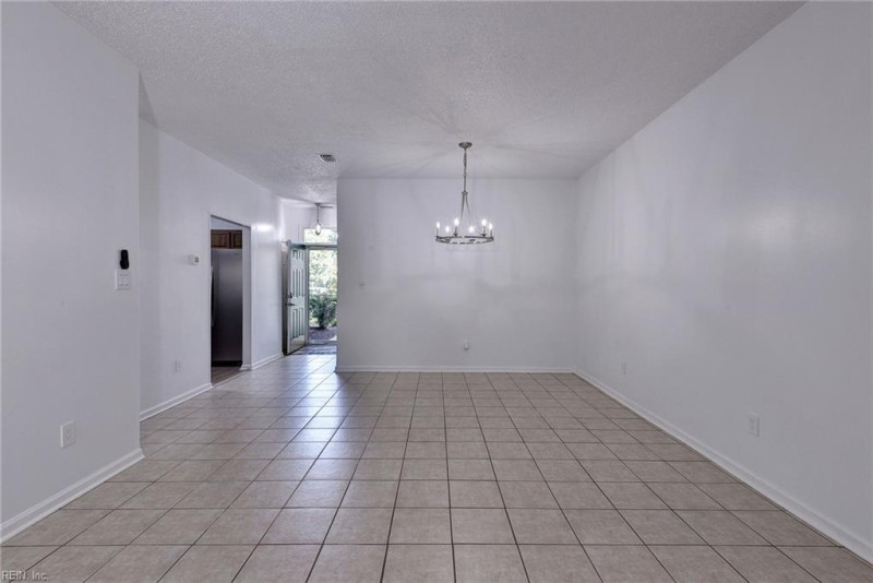 Photo 9 of 43 residential for sale in Newport News virginia