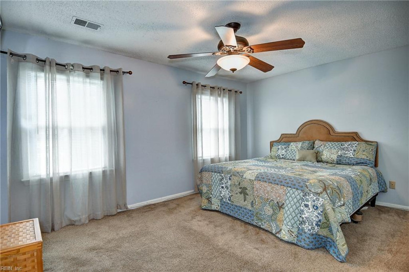 Photo 20 of 36 residential for sale in Virginia Beach virginia