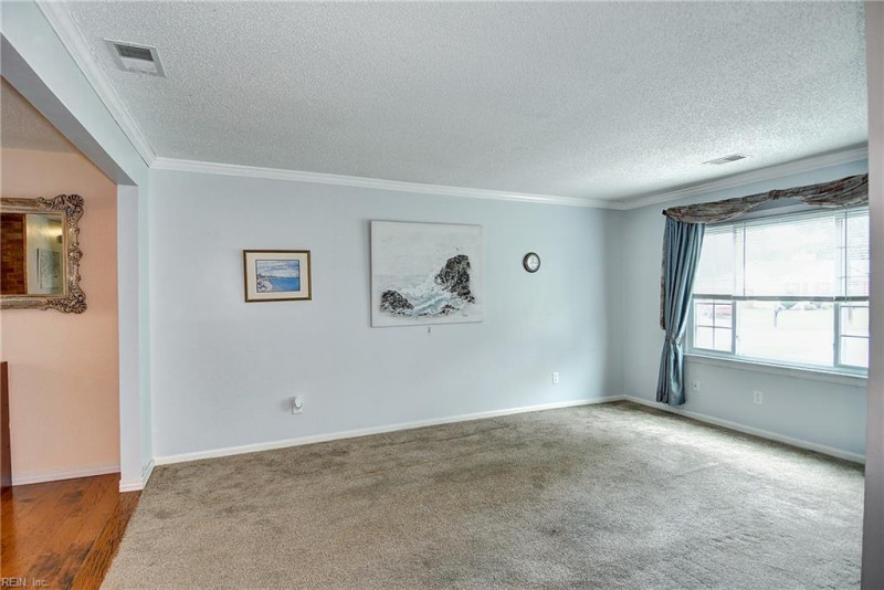 Photo 9 of 36 residential for sale in Virginia Beach virginia