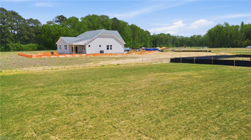 Photo 4 of 49 residential for sale in Isle of Wight County virginia
