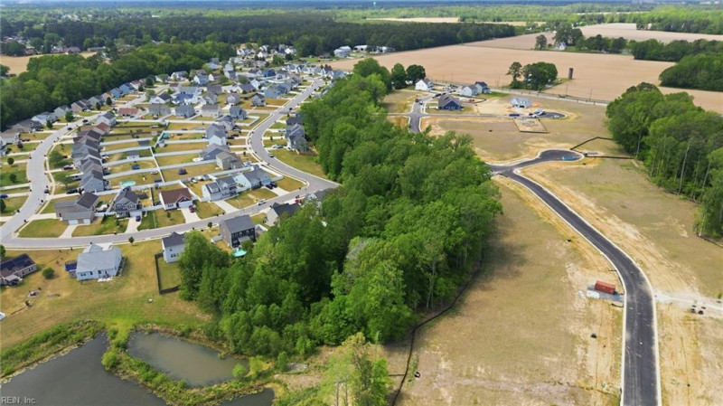 Photo 7 of 49 residential for sale in Isle of Wight County virginia
