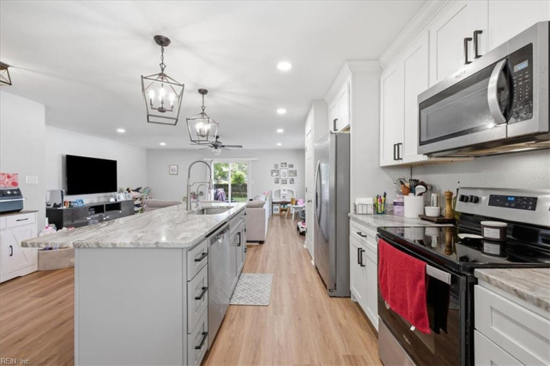 Photo 13 of 38 residential for sale in Norfolk virginia