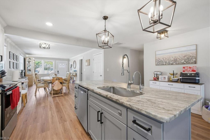 Photo 15 of 38 residential for sale in Norfolk virginia
