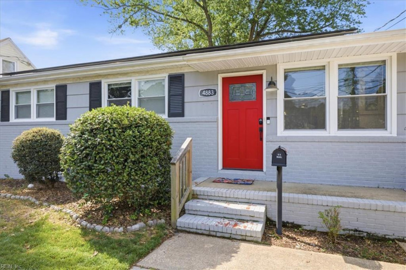 Photo 4 of 38 residential for sale in Norfolk virginia