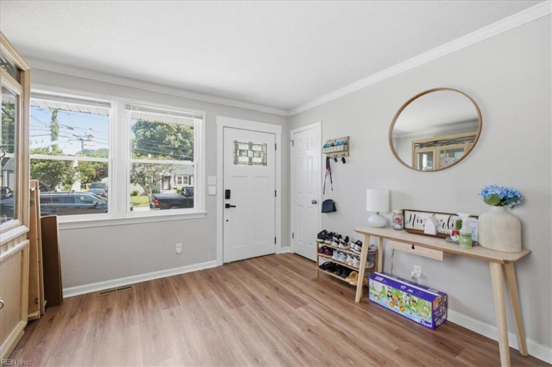 Photo 5 of 38 residential for sale in Norfolk virginia