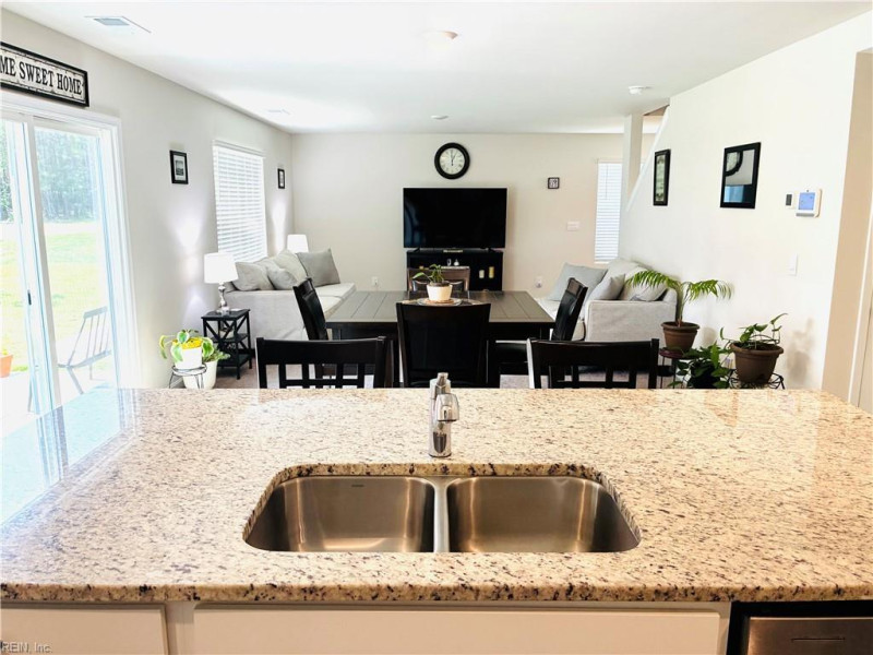 Photo 21 of 50 residential for sale in Franklin virginia