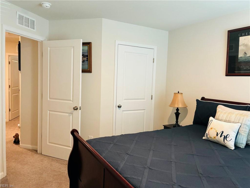 Photo 26 of 50 residential for sale in Franklin virginia