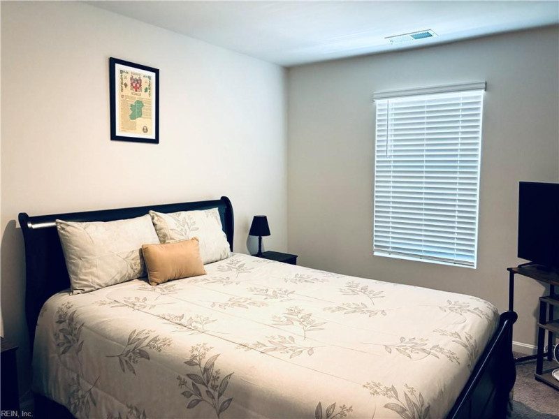 Photo 33 of 50 residential for sale in Franklin virginia