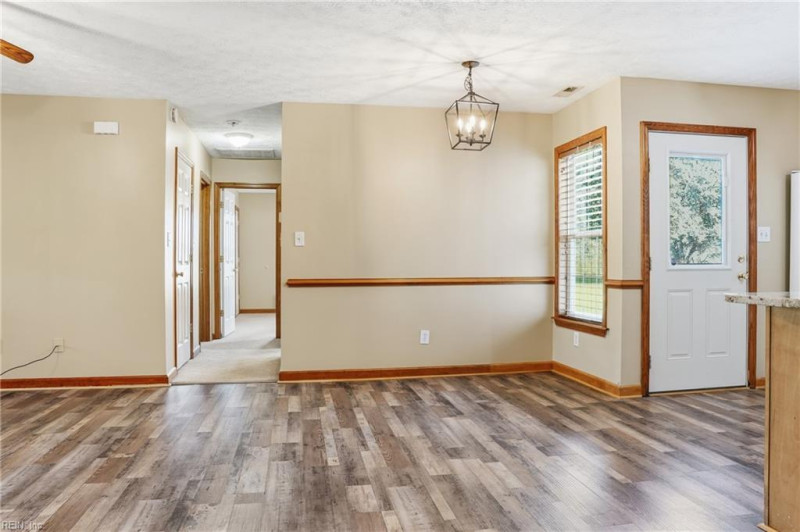 Photo 12 of 38 residential for sale in Surry County virginia