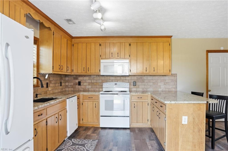 Photo 13 of 38 residential for sale in Surry County virginia