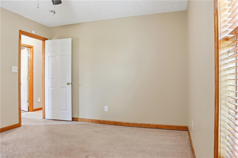 Photo 21 of 38 residential for sale in Surry County virginia
